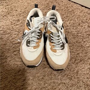 Nike Air Max Sneakers - White and Tan